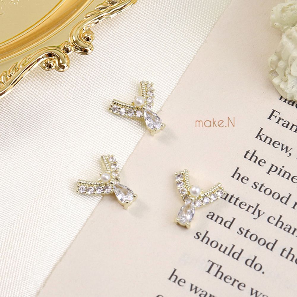 Make.N V-Neck Pearl Crystal Parts___CM.Charm75 - 1